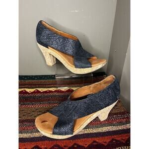 Gentle Souls Sun Dae Charcoal Gray Criss Cross Peep Toe Cuban Heel Womens Size 9